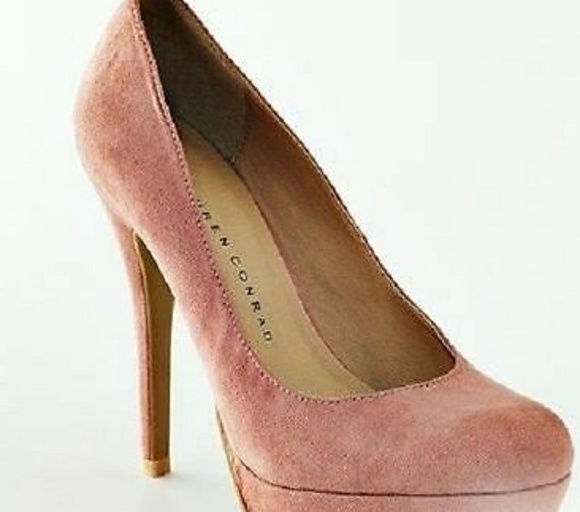 pumps mauve